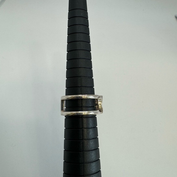 GUCCI INTERLOCKING WIDE OPEN BAND - Picture 6 of 10